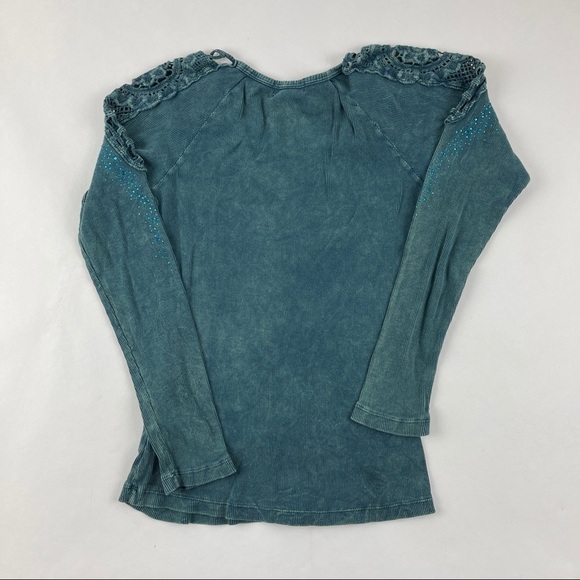 One World Tshirt Womens Medium Petite Green Ribbed Stones Long Sleeve - Picture 6 of 7